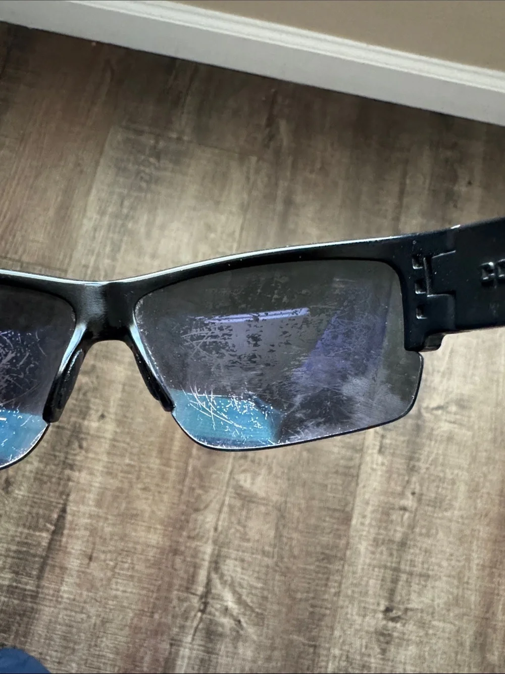 Costa Del Mar Hatch Men's Black Frame Polarized Blue Mirrored Sunglasses